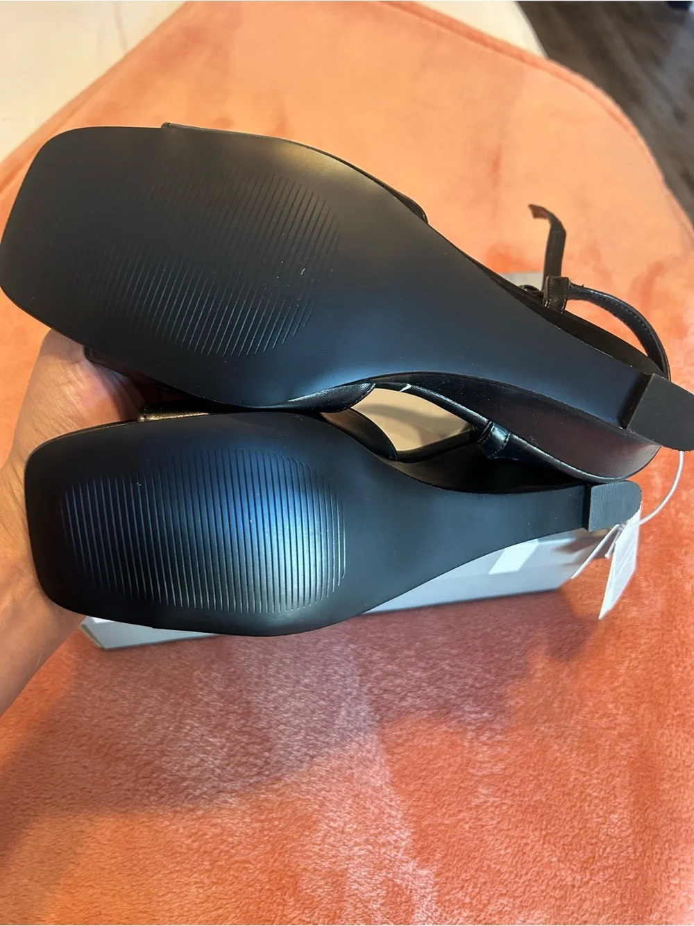Black Women's Strappy Square-Toe Heeled wedges size 9